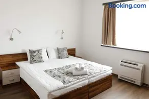 Stenso Rooms - Image 3