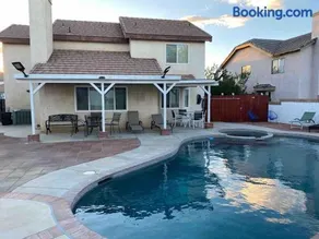 Quartz Hill House with Swimming Pool - Image 1