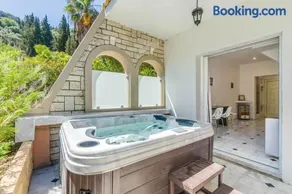 Doliva Studio Anthi private jacuzzi - Image 5