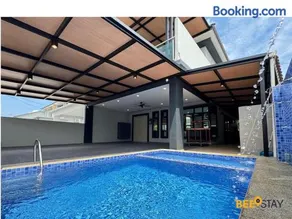 Botanica Parkland Melaka Landed with Private Pool for 16 Pax - Image 1