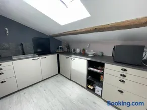 Les Vieux Platanes Loft chaleureux - Image 2