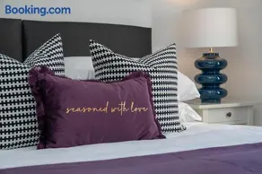 Eccles Apartment - Image 3