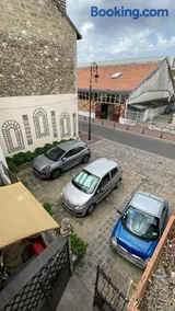 Le Familial Grand T3 Lumineux Wifi Fibre & Parking Privé - Image 5