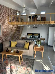Modern apartments downtown - Image 3