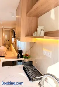 MANDARIN Luxury Suites - Image 2