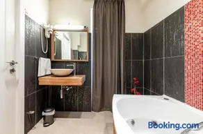 New Five Star Superior Apartment - Image 5