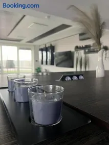 Green Penthouse - Image 4