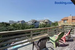 Dog-friendly home with private pool, hot tub, & central AC - Image 3