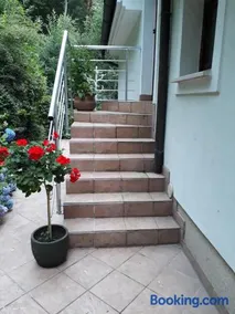 Apartma Dolomiti - Image 1