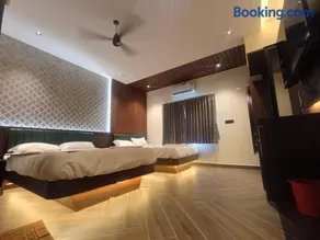 Hotel J VIN PALACE - Image 2