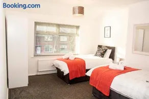Comfortable 3 bed house - Image 2