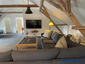 Large 1st floor apartment - Image 2