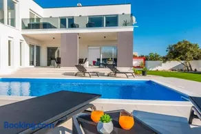 Villa con barbacoa, terraza y sauna | Vistas al agua - Image 3