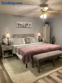 Cozy White Pine Getaway - Image 1