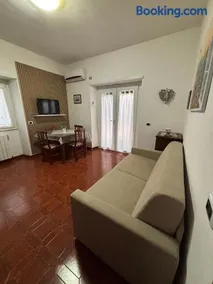 Biddy's house - Image 5