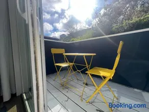 Bright Pacifica Townhouse - Image 4