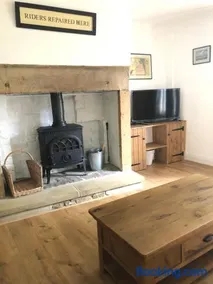 Mole Cottage - Image 2