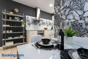 Spacio Menina by Unique Rooms - Image 1