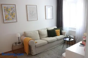 City apartment with charm - Image 2
