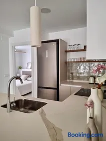 Bonito apartamento de 2 habitaciones cerca de la Estación Joaquín Sorolla - Image 1