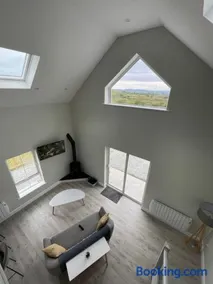 Hillside Lodge - Image 4