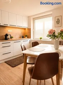 Nadštandardný apartmán s terasou a parkovaním - Image 3
