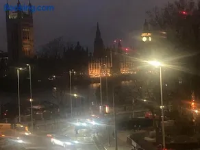 Luxury Designer Apartment River view of Parliament Westminster Big Ben. - Image 5