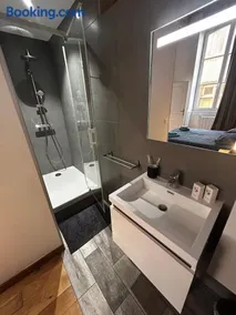 Coeur Vieux Lyon, 60 M2 lumineux tout confort - Image 3