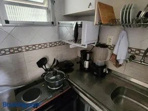 Sala e quarto a 1 quadra da praia de Copacabana - Image 2