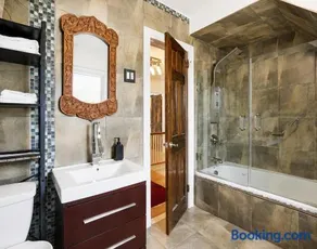 Luangisa African House - Image 3