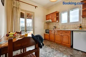 Adonis Apartments - Image 2