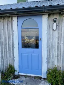 Dave's Wee House - Image 2