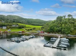 Large cabin near the lake, boat can also be rented - Image 4