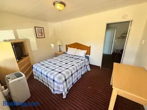 Fairmount Motel - Image 4
