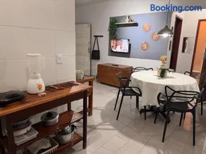 Casa c 3 Suítes 4 banheiros 4 quartos climatizados a passos da Praia, Centro e comércios - Image 2