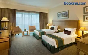 City Seasons Hotel Dubai - Image 3