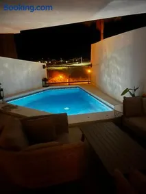 Hollywood POOL luxury - Image 5