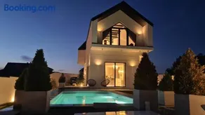 Villa Blanca - Image 1
