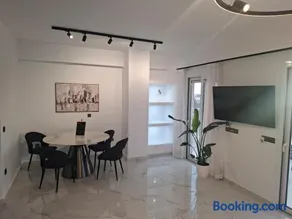 Hanna's Villagio - Image 2