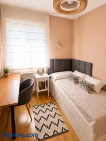 Piso acogedor con terraza - Image 3