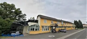 Golden Rain Boutique Apartment - Image 1