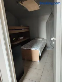 loft appartement met 3 slaapkamers en gratis parking - Image 1