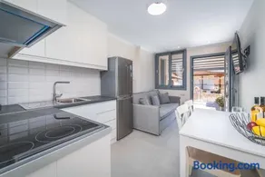 Asteria Apartments - Image 2