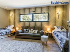 Villa Contemporaine avec Spa, Sauna, Piscine et Île Privative près de Nantes - FR-1-306-866 - Image 3