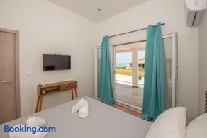 Massalia Suites - Image 3