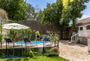 Amazing,full privacy holiday home with swimming pool l & hot tub - Image 3