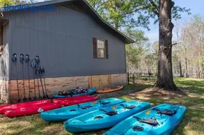 Emerald Cottage Paddle, Relax & UnwindKayaks - Image 4