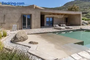 Homa Serifos pool villas - Image 3