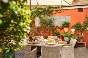 Guesthouse Maison de la Rose - Image 1