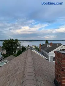 Borough Beach Apartment - Image 2